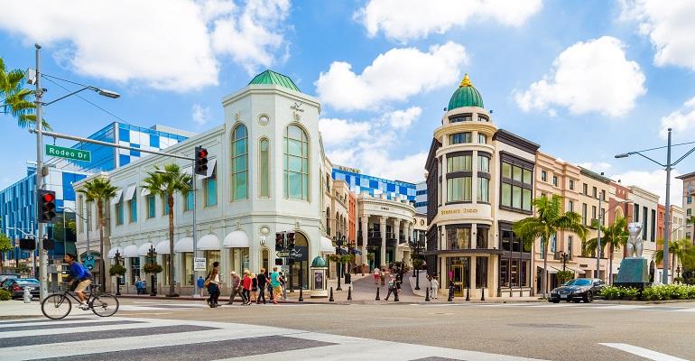Best Shopping Destinations for a Memorable Vacation in USA